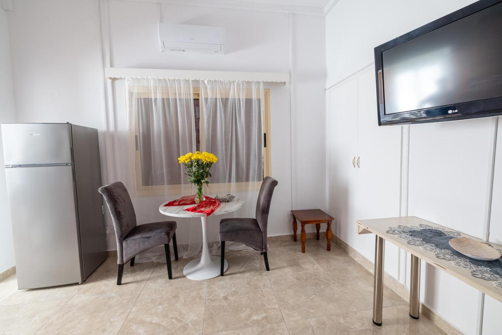 Studio In The Heart Of The City Paphos Exterior foto