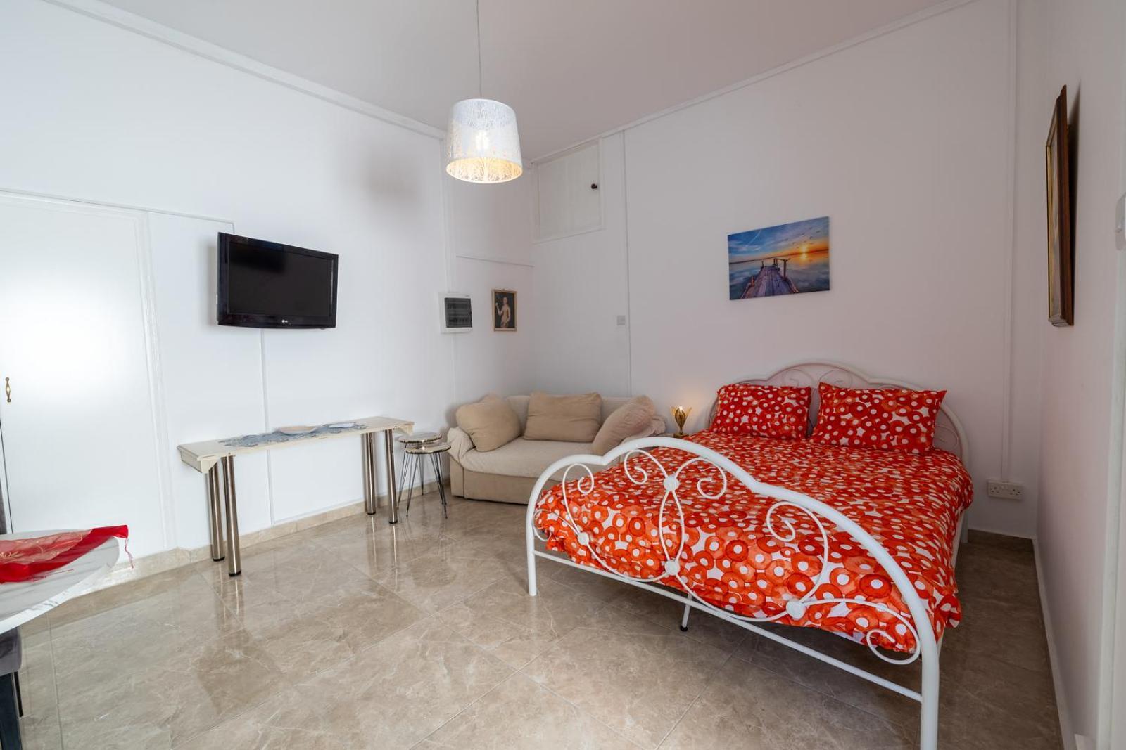 Studio In The Heart Of The City Paphos Exterior foto